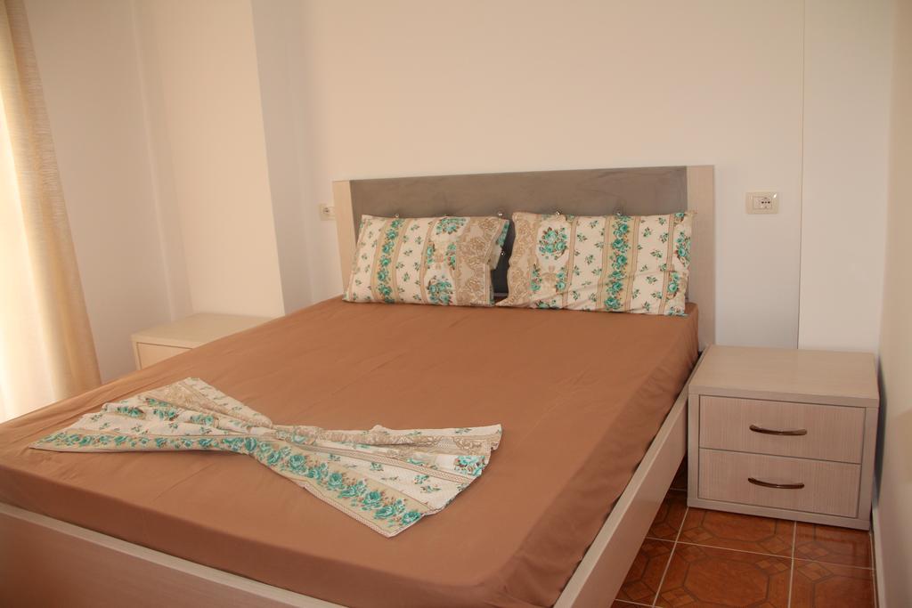 Kristi Apartments Саранда Екстер'єр фото
