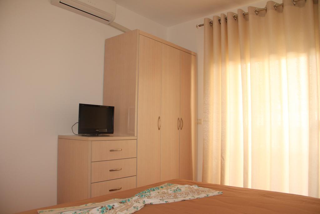 Kristi Apartments Саранда Екстер'єр фото